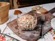 Тунцовый салат с пекинской капустой