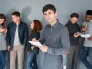 Как просмотреть резюме на HH.ru