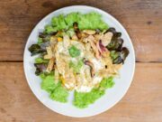 Салат из куриной грудки и шампиньонов