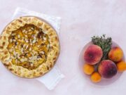 Рисовый пирог с изюмом и курагой