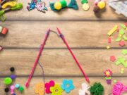 Изготовление игрушки из резинок для плетения