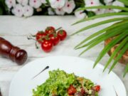 Салат с говядиной и солеными огурцами