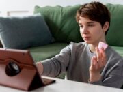 Как начать разговор с мужчиной после долгого молчания