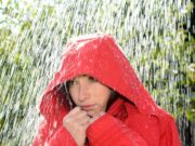 Сон о дожде и грязи: что он значит?