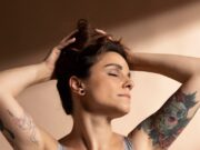 Тату на шее сзади для девушек