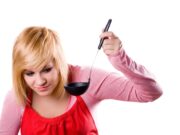 Чайная ложка во сне женщины: толкование символа