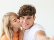 Мастер-класс: Как правильно целоваться с девушкой