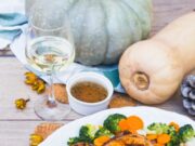 Курица с замороженными овощами в духовке