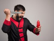 Драка с ножами во сне: толкование и значение