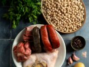 Ингредиенты для окрошки на квасе с колбасой