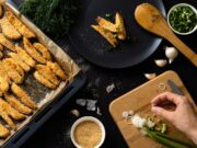 Филе в панировке на сковороде