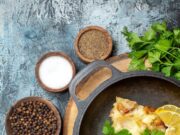 Приготовление супа из морского окуня