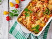 Французская картошка с фаршем в духовке