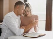 Молитвы для возвращения любимого после расставания