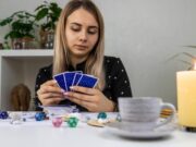 Королева Кубков: Таро или нет, значение карты