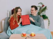 Подпись для друга: Как сделать книгу особенной