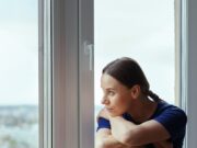 Сны об ураганах: интерпретация сильного ветра за окном