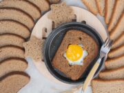 Как приготовить гренки с яйцом