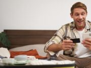 Игривые СМС для поднятия настроения мужчине