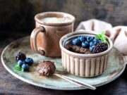 Десерт из какао без выпечки