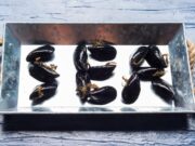 Готовим замороженные мидии на пару