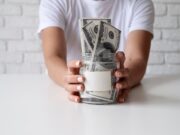 Молитвы для привлечения денег: три сильные молитвы