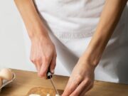 Добавление яйца в пюре: когда и зачем