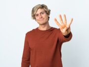 Сравнение чисел: 4 больше 3