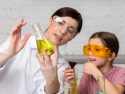 Твои родители — химики?