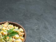 Ананасово-грибной салат