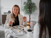 Гадание на работе: что ждет впереди?