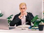 Работает ли озон по выходным