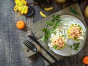 Гнездо глухаря: салат с курицей