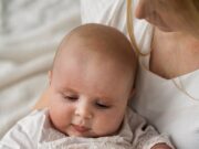 Толкование сна: держать младенца на руках