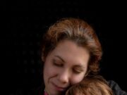 Видения умершей матери: толкование сна