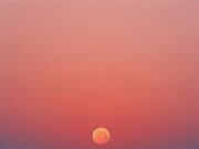 Приметы красной луны: значение и толкование