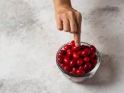 Вишня из морозилки: что с ней делать