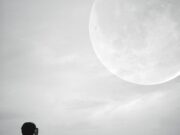 Черная луна во сне: толкование и значение