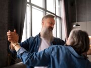 К чему снится дом престарелых