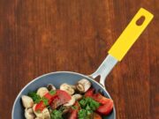 Овощи с грибами на сковороде