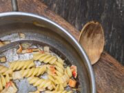 Макароны с подливом: пошаговый рецепт