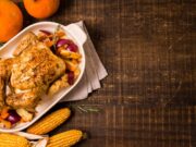 Курица в фольге с овощами