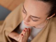 Заголовок: «Молитва как защита от порчи и сглаза»