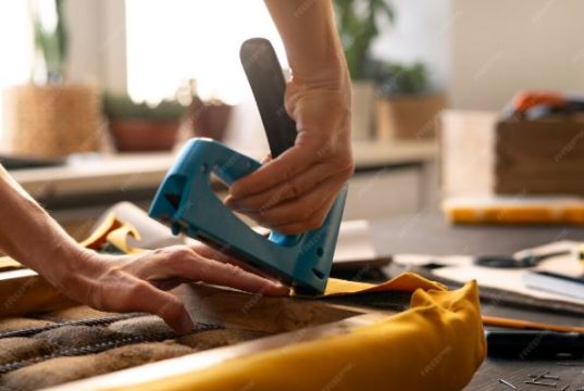 Ремонт и перетяжка мягкой мебели: восстановление комфорта и стиля